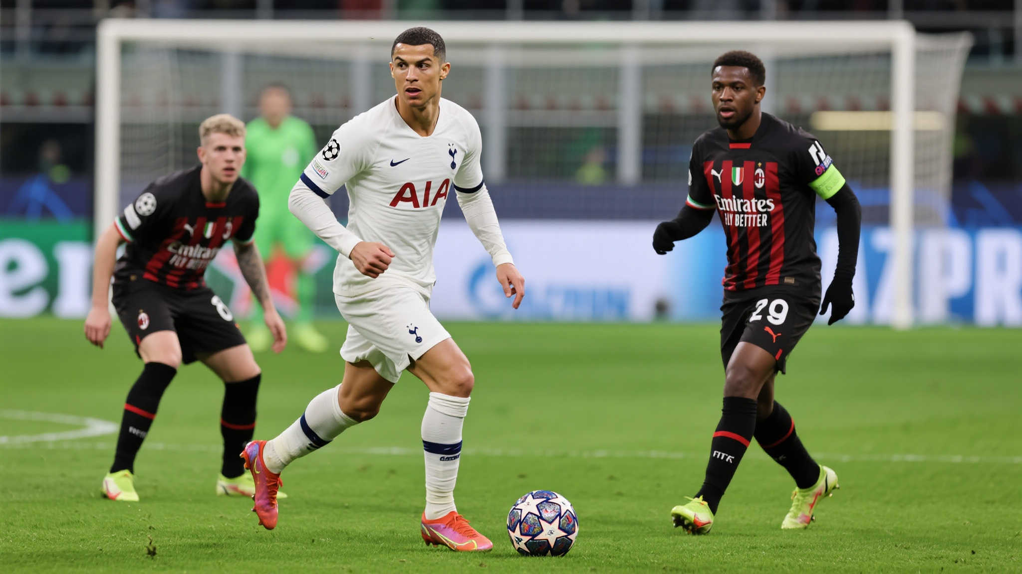 莱万:当今足坛顶级前锋稀缺,稳定连场进球者寥寥 莱万:当今足坛顶级前锋稀缺,稳定连场进球者寥寥